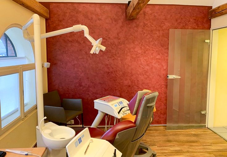 Praxis und Räumlichkeiten von Dental-Ästhetik Center Dr. med. dent. Uwe Lucas in Schüttorf